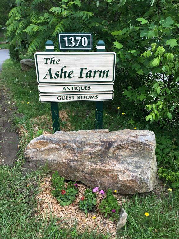 Bed and Breakfast The Ashe Farm à Marshall Extérieur photo